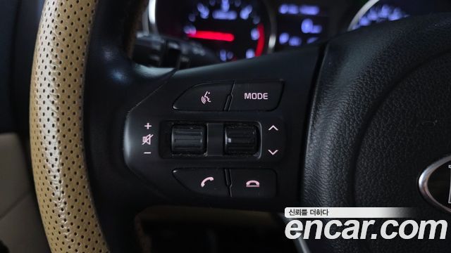 Kia Carnival 9-Seater Prstige 2019 — фото 30
