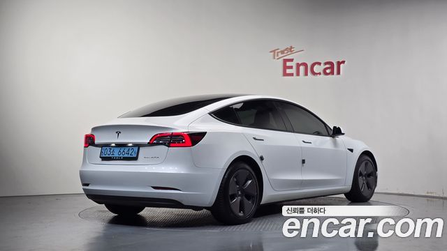 Tesla Model 3 Long Range AWD 2022 — фото 2