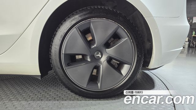 Tesla Model 3 Long Range AWD 2022 — фото 27