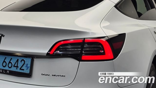 Tesla Model 3 Long Range AWD 2022 — фото 29