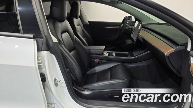 Tesla Model 3 Long Range AWD 2022 — фото 32