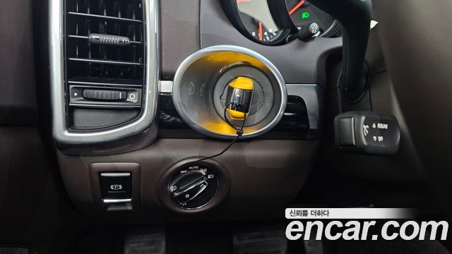 Porsche Cayenne 3.0 Diesel 958 2015 — фото 17