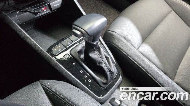 Kia Stonic 1.4 Trendy 2020 — фото 9