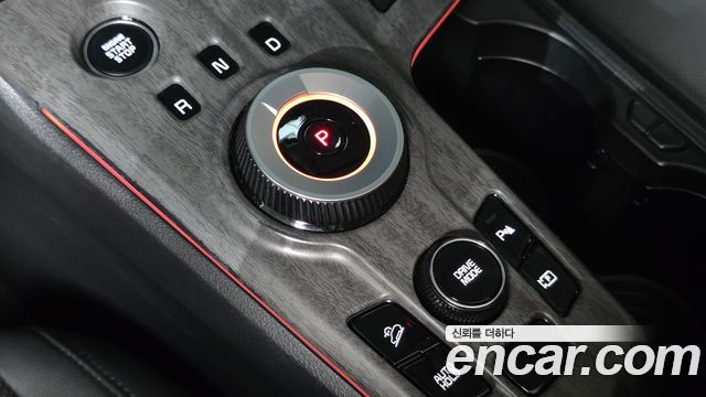 Kia Sportage (V) LPG 2.0 2WD Signature 2023 — фото 9