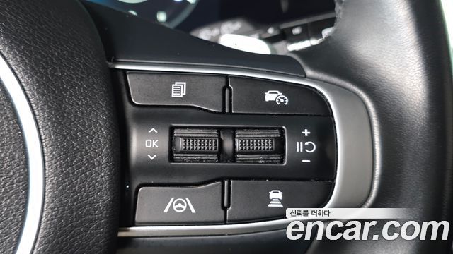 Kia Sportage (V) LPG 2.0 2WD Signature 2023 — фото 16