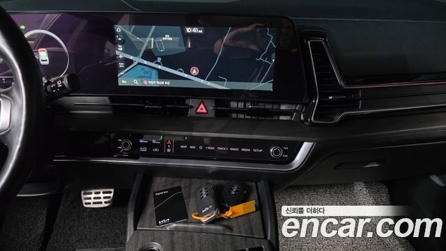 Kia Sportage (V) LPG 2.0 2WD Signature 2023 — фото 17