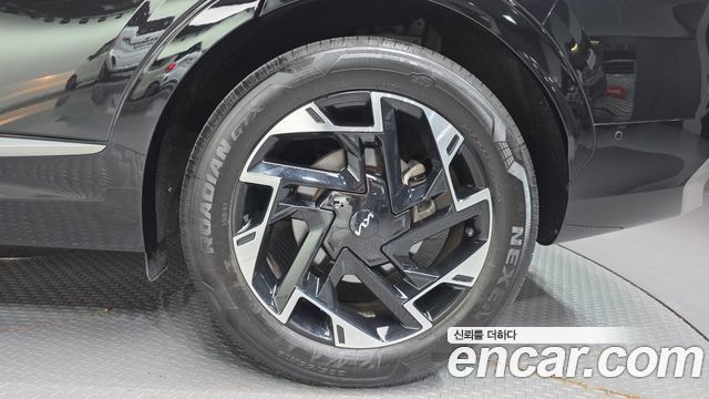 Kia Sportage (V) LPG 2.0 2WD Signature 2023 — фото 21