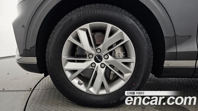 Genesis GV70 2.5T Gasoline 2WD 2026 — фото 5