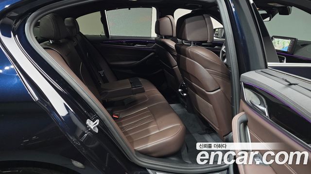 BMW 5 Series (G30) 530i M Sport Package 2023 — фото 12