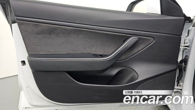 Tesla Model 3 Long Range AWD 2020 — фото 24