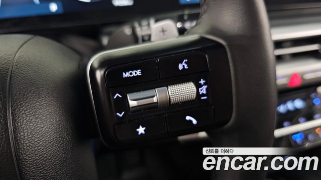 Hyundai Grandeur (GN7) 2,5 Gasoline 2WD Exclusive 2023 — фото 32