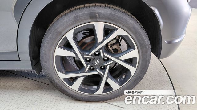 Hyundai Kona Gasoline 1.6 Turbo 2WD Inspiration 2023 — фото 21
