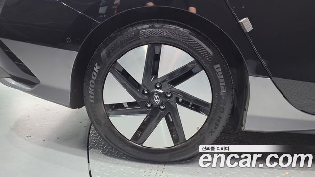 Hyundai Ioniq 6 Long Range Exclusive + 2025 — фото 5