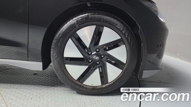 Hyundai Ioniq 6 Long Range Exclusive + 2025 — фото 27