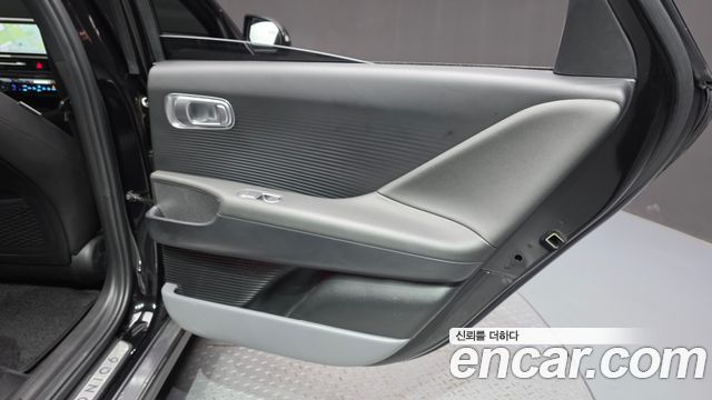 Hyundai Ioniq 6 Long Range Exclusive + 2025 — фото 31