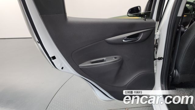 Chevrolet Spark Premier 2022 — фото 25