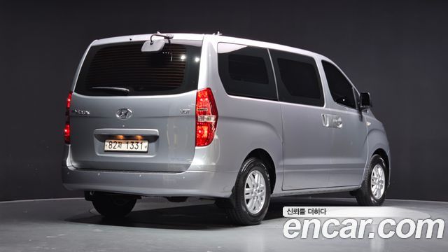 Hyundai Grand Starex Van 3-Seater Smart 2021 — фото 2