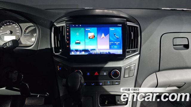 Hyundai Grand Starex Van 3-Seater Smart 2021 — фото 12