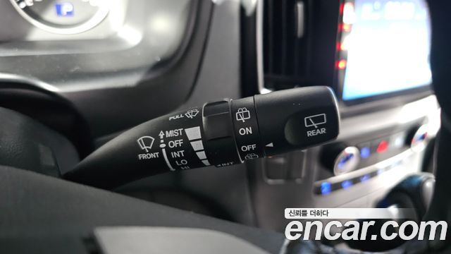 Hyundai Grand Starex Van 3-Seater Smart 2021 — фото 16