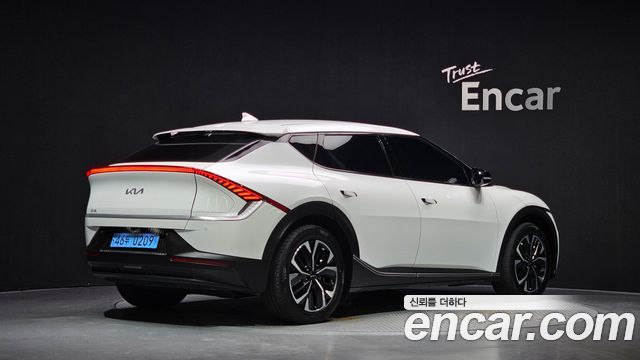 Kia EV6 Long Range 4WD Air 2023 — фото 2