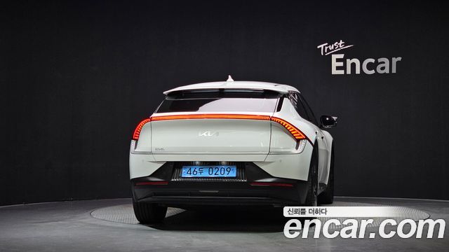 Kia EV6 Long Range 4WD Air 2023 — фото 4