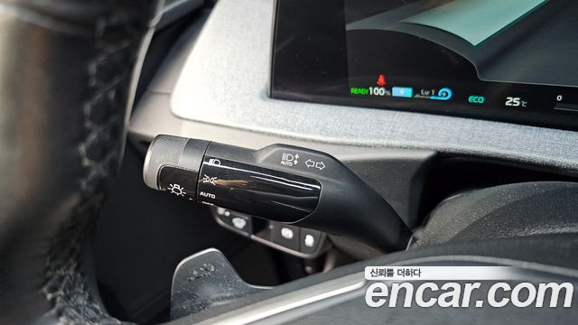 Kia EV6 Long Range 4WD Air 2023 — фото 16