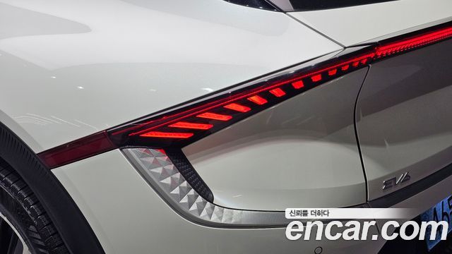 Kia EV6 Long Range 4WD Air 2023 — фото 23