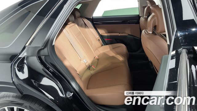 Hyundai Grandeur (GN7) 2,5 Gasoline 2WD Calligraphy 2024 — фото 11