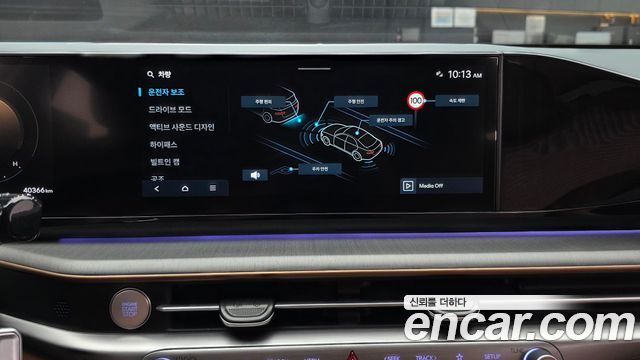 Hyundai Grandeur (GN7) 2,5 Gasoline 2WD Calligraphy 2024 — фото 17