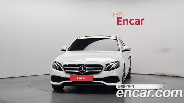 Mercedes-Benz E-Class (W213) E300 Avantgarde 2019 — фото 3