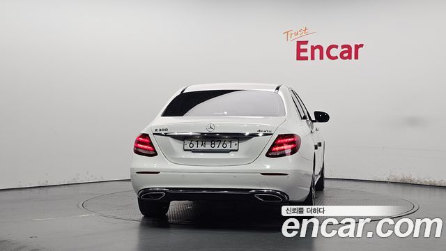 Mercedes-Benz E-Class (W213) E300 Avantgarde 2019 — фото 4