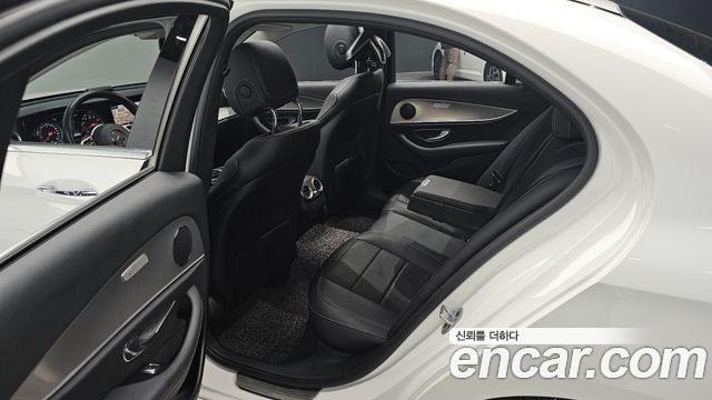 Mercedes-Benz E-Class (W213) E300 Avantgarde 2019 — фото 12