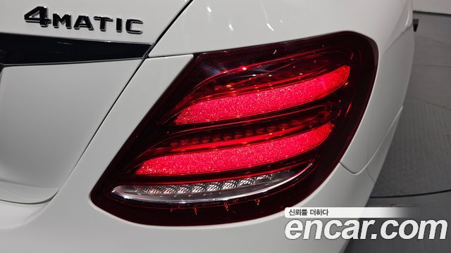 Mercedes-Benz E-Class (W213) E300 Avantgarde 2019 — фото 23