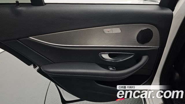 Mercedes-Benz E-Class (W213) E300 Avantgarde 2019 — фото 25