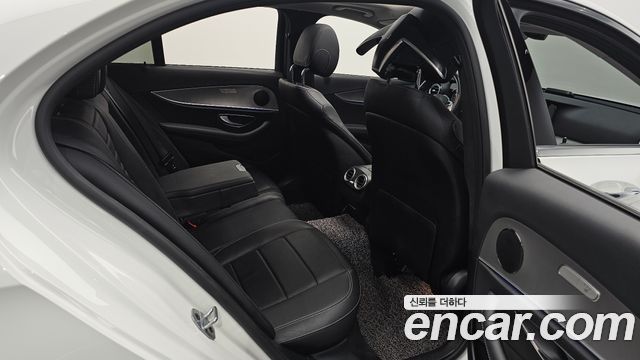 Mercedes-Benz E-Class (W213) E300 Avantgarde 2019 — фото 26