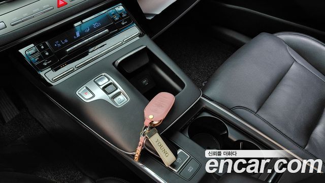 Hyundai Grandeur (IG) 3.0 LPi Rent Car Premium 2022 — фото 9