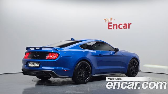 Ford Mustang Coupe 2020 — фото 2