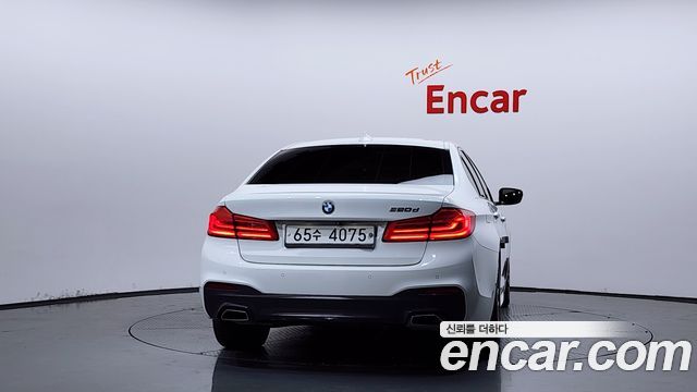 BMW 5 Series (G30) 520d M Sport package 2017 — фото 4