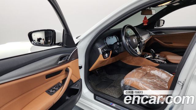 BMW 5 Series (G30) 520d M Sport package 2017 — фото 10