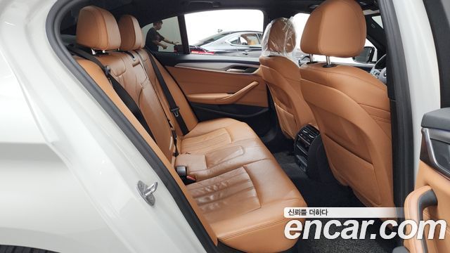 BMW 5 Series (G30) 520d M Sport package 2017 — фото 12