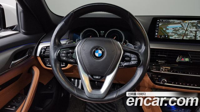 BMW 5 Series (G30) 520d M Sport package 2017 — фото 14