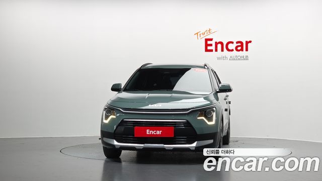 Kia Niro Prestige 2024 — фото 3