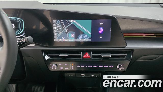 Kia Niro Prestige 2024 — фото 13