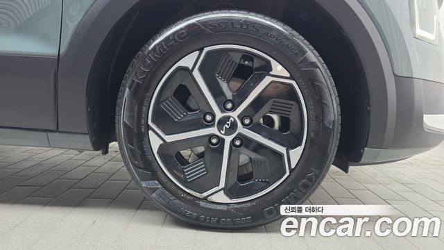 Kia Niro Prestige 2024 — фото 21