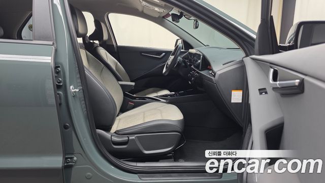 Kia Niro Prestige 2024 — фото 26