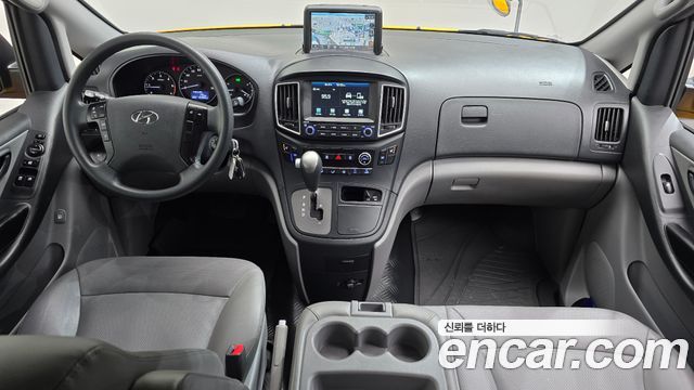 Hyundai Grand Starex School Bus 2020 — фото 7