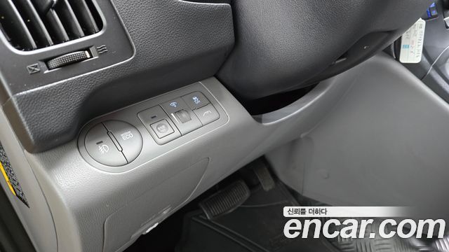 Hyundai Grand Starex School Bus 2020 — фото 17