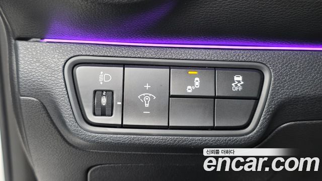 Kia K3 (II) 1.6 Turbo GT 5Door Signature 2022 — фото 13