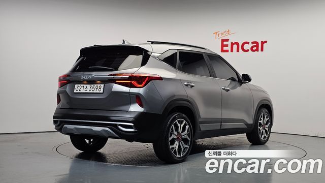 Kia Seltos Gasoline 1.6 Turbo 2WD Signature 2023 — фото 2