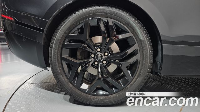 Land Rover Range Rover Velar 3.0 P400 Dynamic HSE 2025 — фото 5
